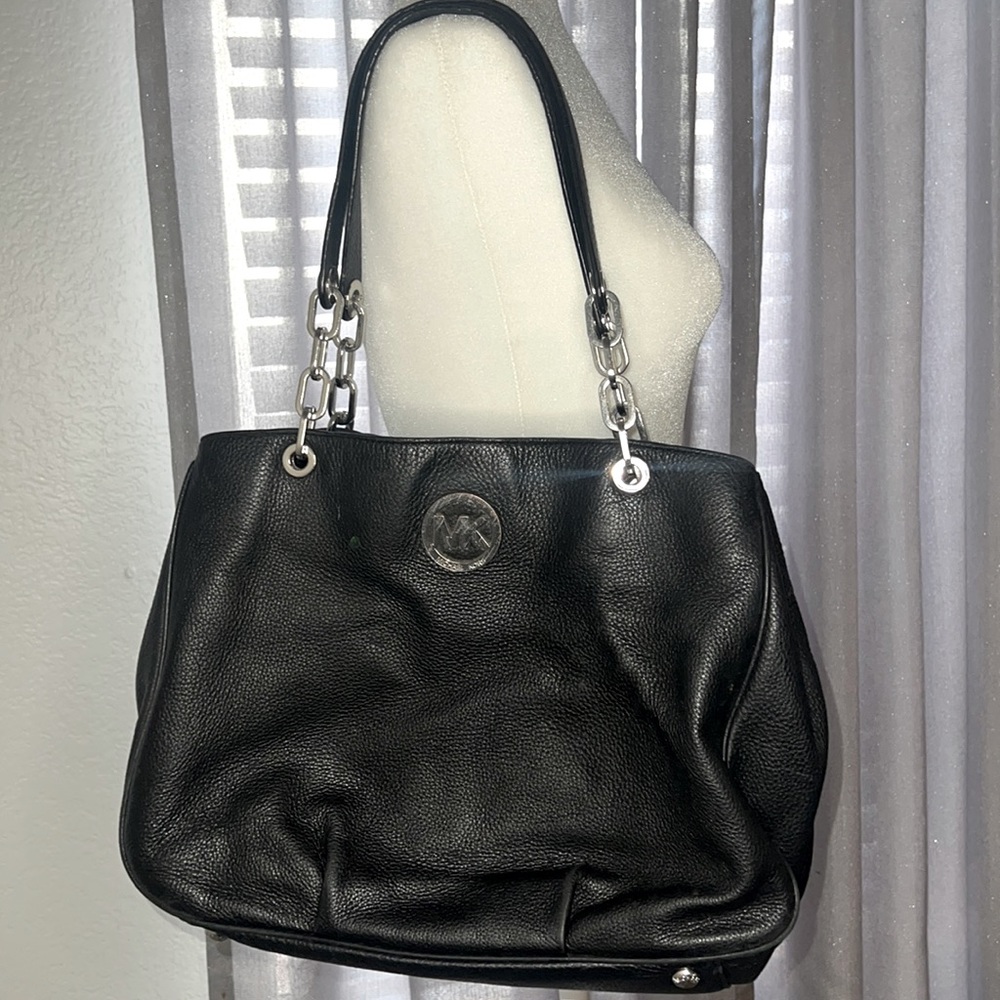 Black leather Michael Kors purse